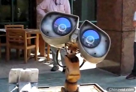 “Wall·E”机器人惊现美国洛杉矶街头